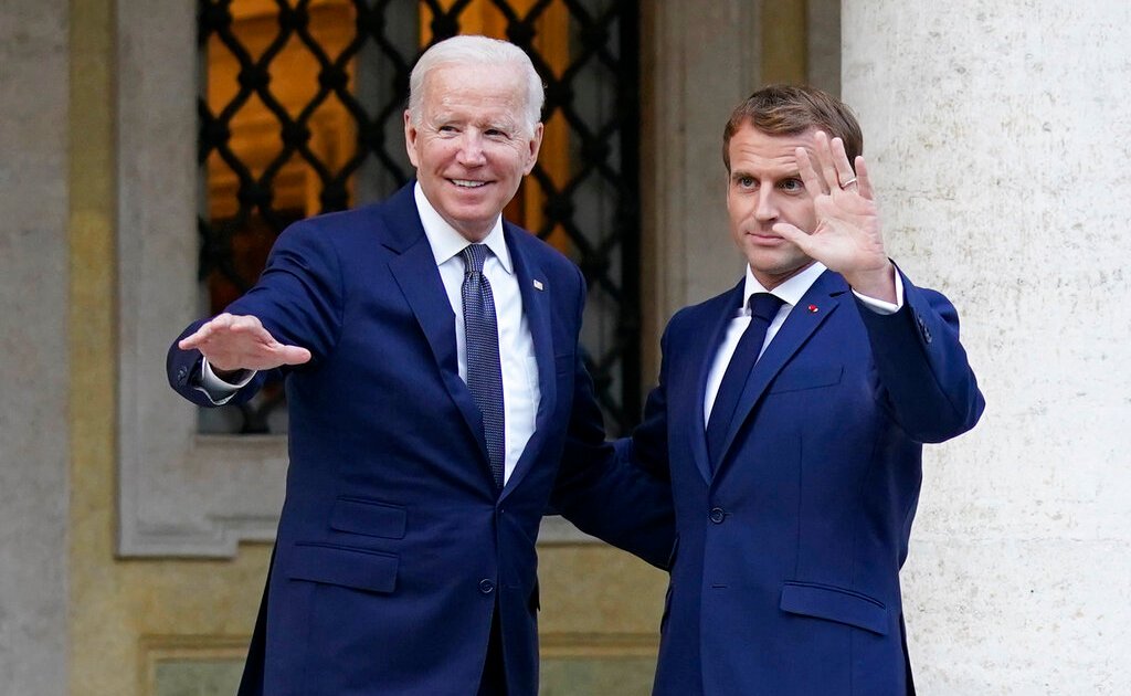 Biden dit à la Française Macron que les États-Unis ont été « maladroits » dans l’accord auxiliaire australien