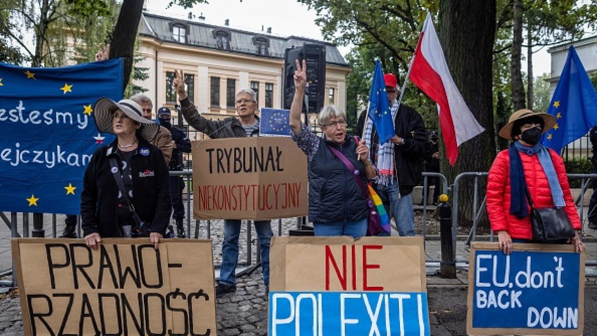 Poland challenges supremacy of EU law in snub to Brussels | European Union News | Al Jazeera