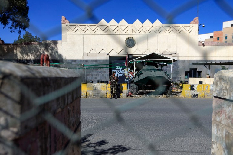 US calls on Yemen&#39;s Houthis to release local embassy staff | Conflict News  | Al Jazeera