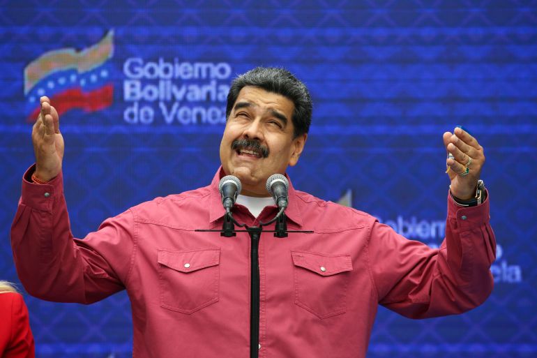 Nicolas Maduro speaking before a crowd
