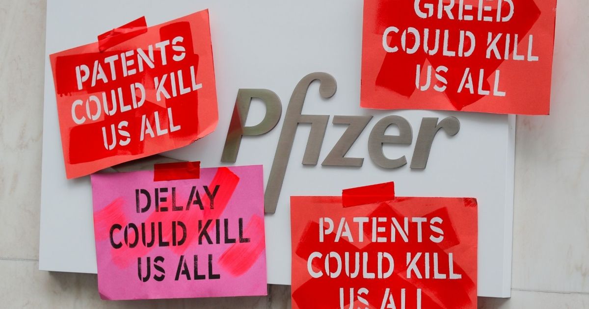 why-is-pfizer-sharing-its-covid-19-pill-but-not-its-vaccine