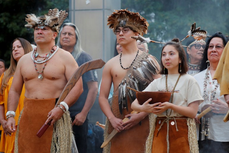 Grupos indígenas buscan justicia por la masacre de la fiebre del oro en California