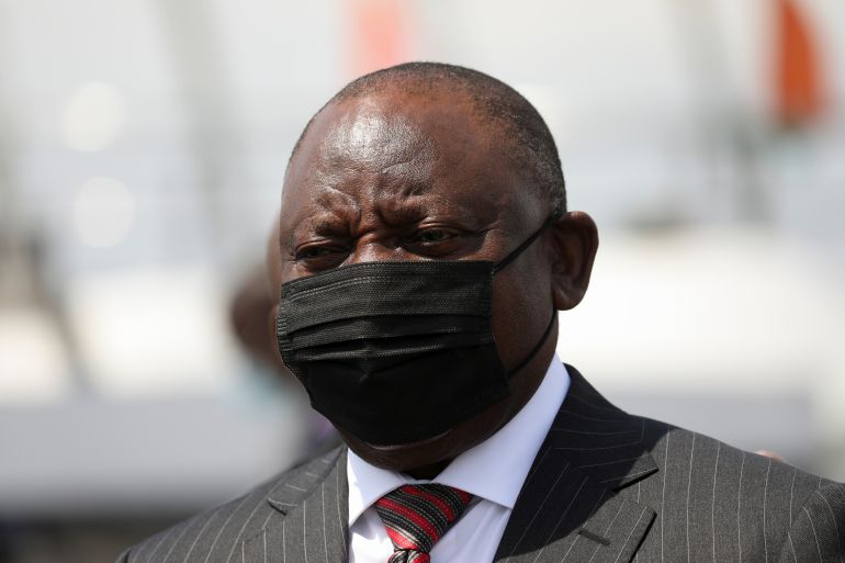 South African President Cyril Ramaphosa wears a face mask