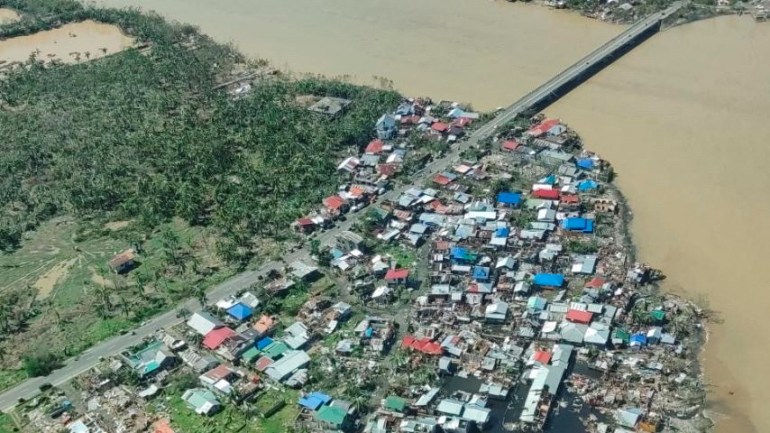 ‘Desperate’ need for water, food in typhoon-hit Philippines | Weather News