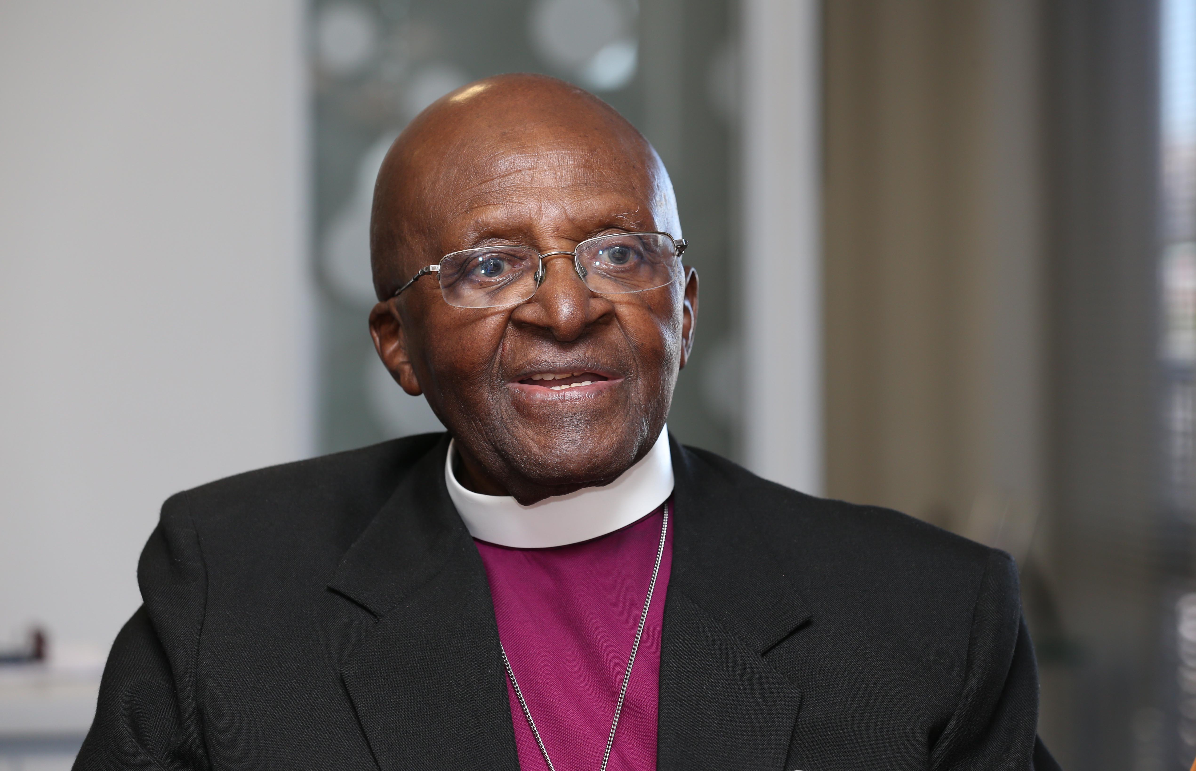 “Ha toccato molti di noi”: i sudafricani piangono la morte di Desmond Tutu “Ha toccato molti di noi”: i sudafricani piangono la morte di Desmond Tutu