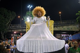 Brazilian singer Elza Soares attends a parade in Rio de Janeiro, Brazil, on February 25, 2020.