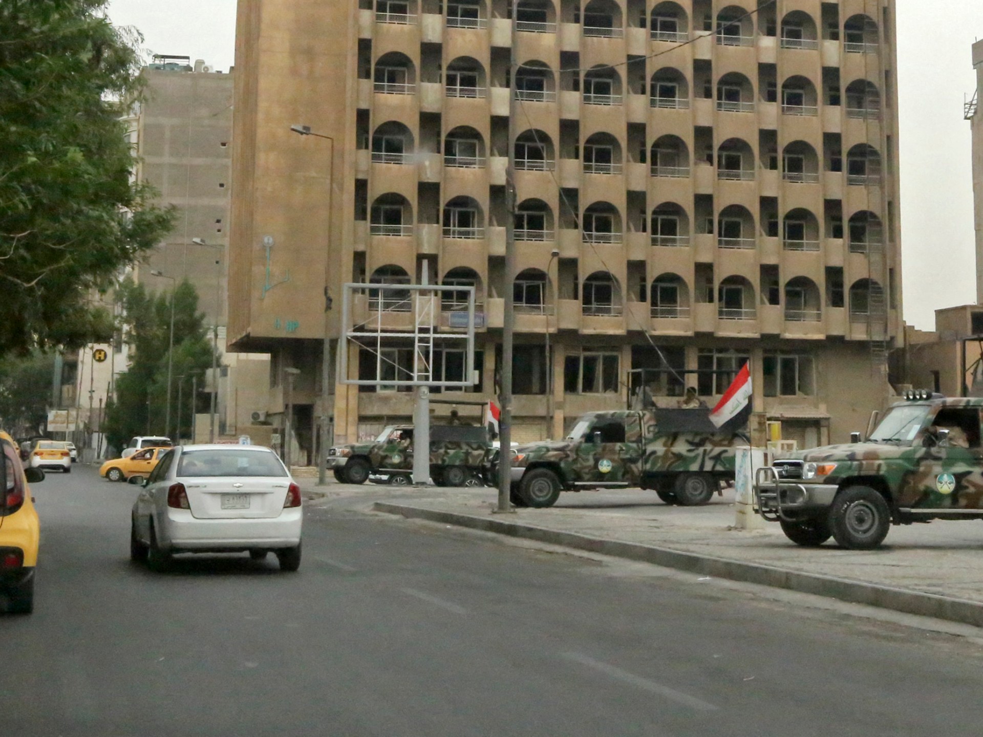 Na americkou ambasádu v zelené zóně v irácké metropoli byly odpáleny rakety  Zprávy o izraelsko-palestinském konfliktu