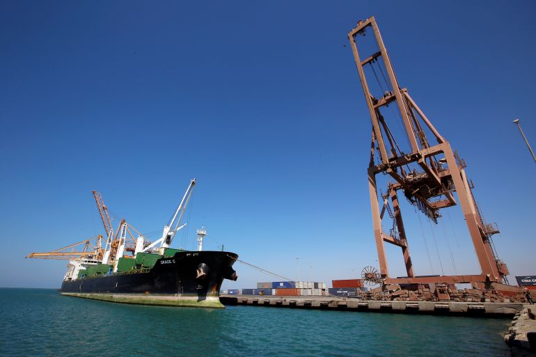 O porto de Hodeida, no Iêmen, controlado pelos rebeldes Houthi, é o principal porto do Iêmen no Mar Vermelho.