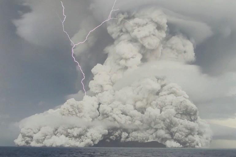 An eruption occurs at the underwater volcano Hunga Tonga-Hunga Ha'apai off Tonga