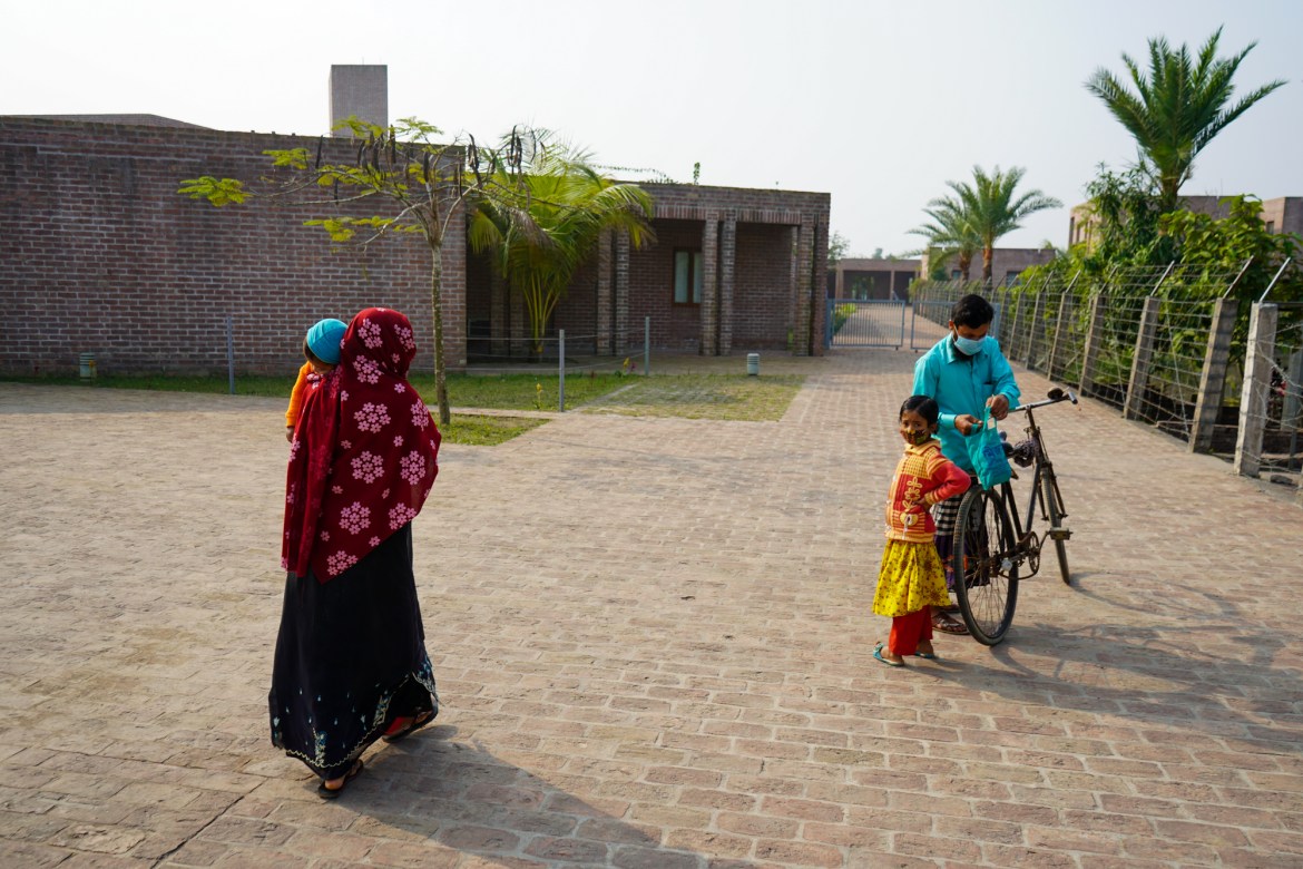 Patients entering Friendship Hospital, Satkhira District, Bangladesh
