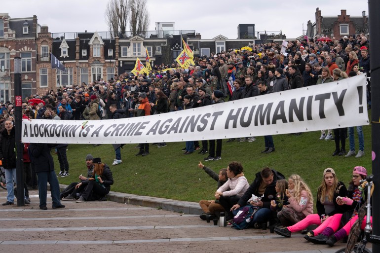 Thousands of people protested against the policies of the Dutch government