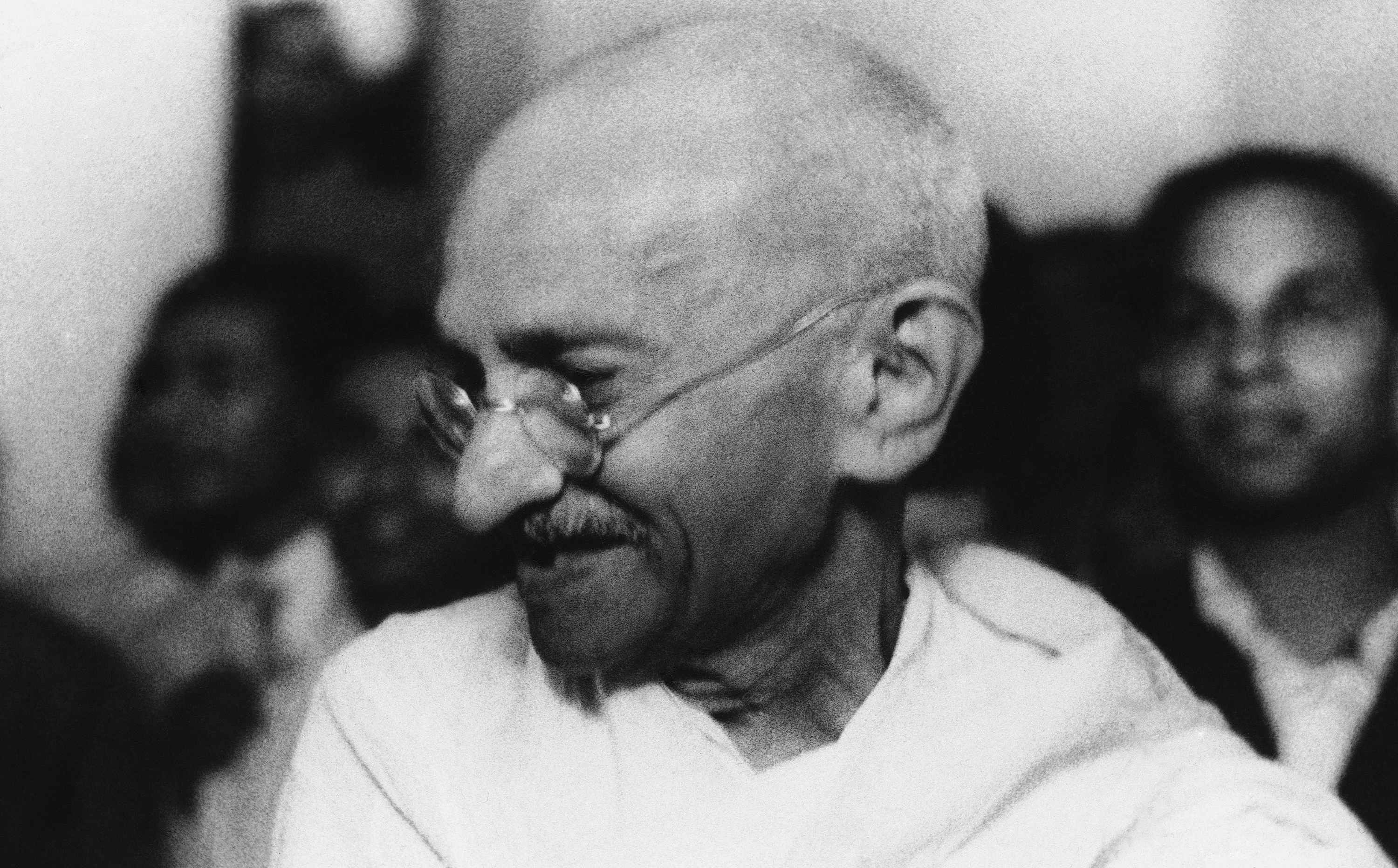 Una foto d'archivio del leader dell'indipendenza dell'India Mahatma Gandhi scattata a Bombay
