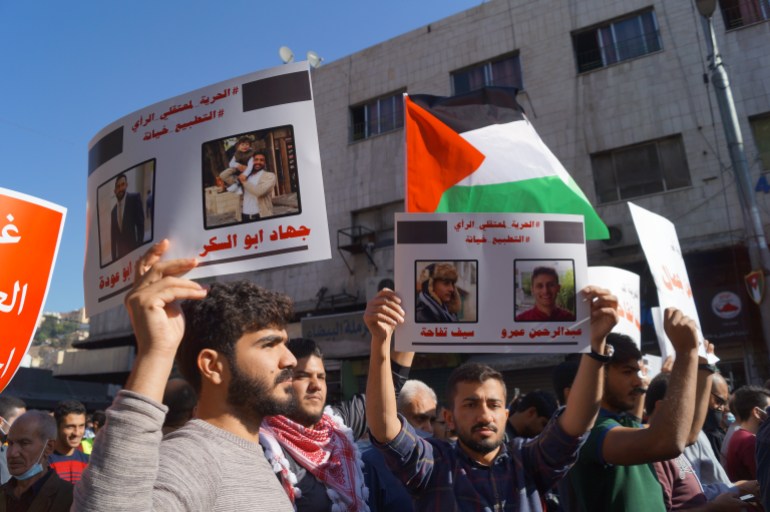 Jordanian youth protest the arrest of 16 university students who were peacefully protesting the water-for-energy agreement between Jordan, Israel, and the UAE in November