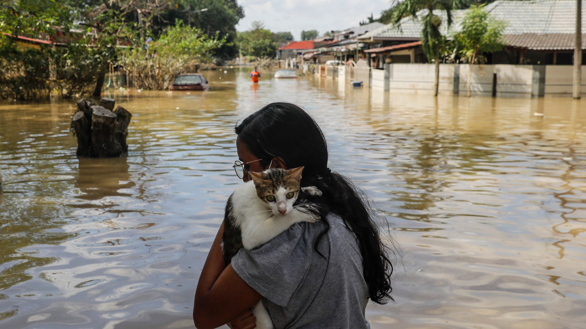 Here to serve': Floods put Malaysia youth party in spotlight | Politics  News | Al Jazeera