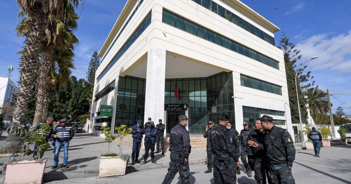 Tunisia police lock doors of legal body, stop staff from entering