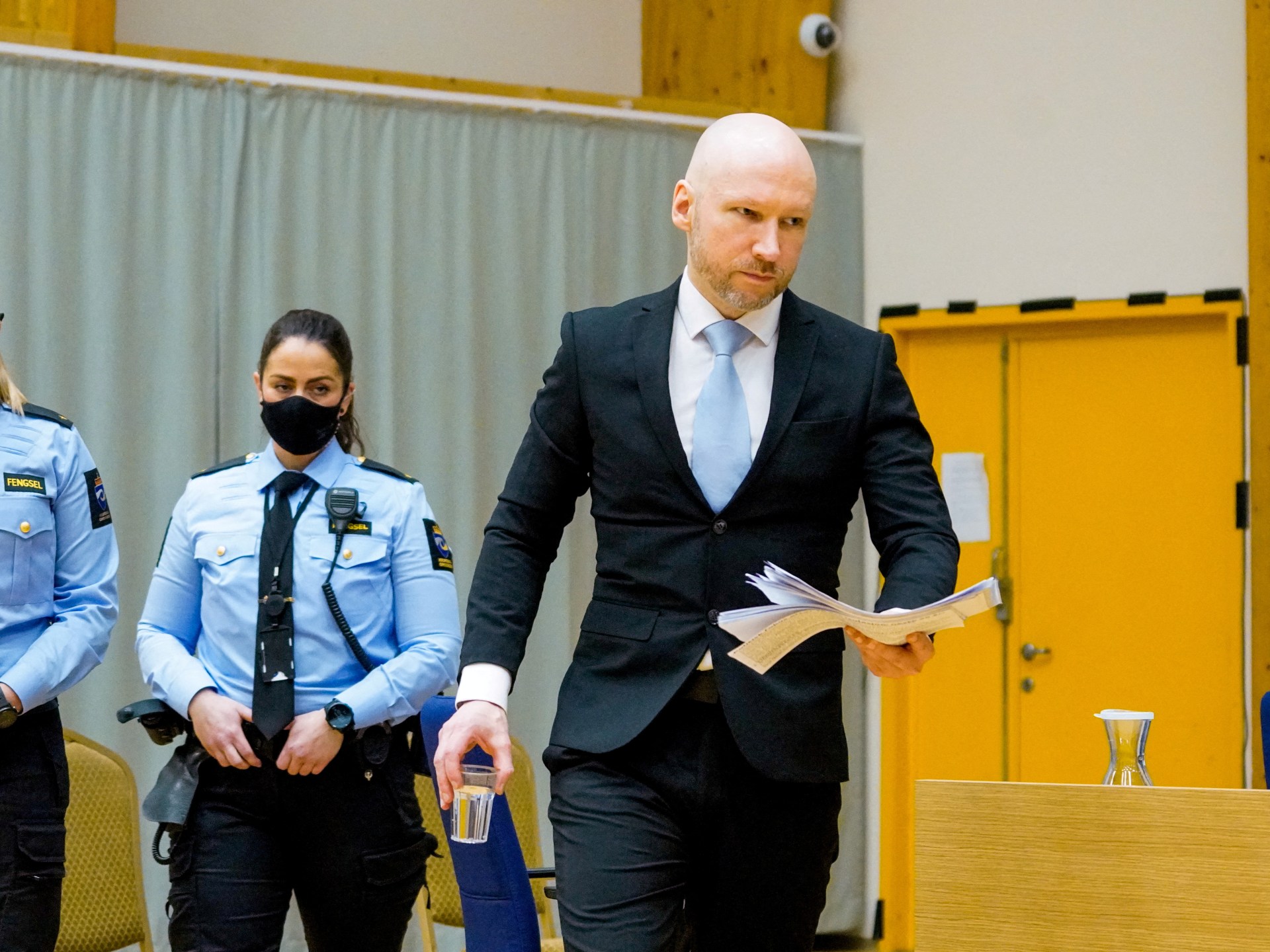 Norsk domstol avslår massedrapsmannen Breiviks prøveløslatelse |  Nyheter