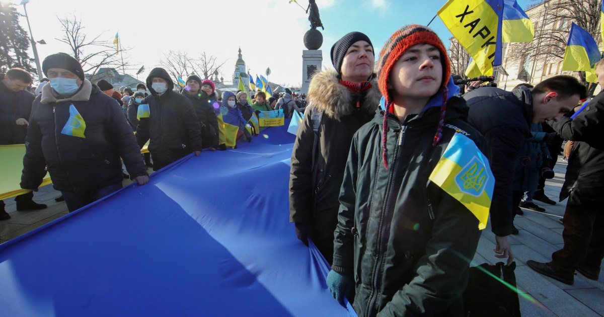 Thousands protest in Ukraine's Kharkiv against Russian threat thumbnail