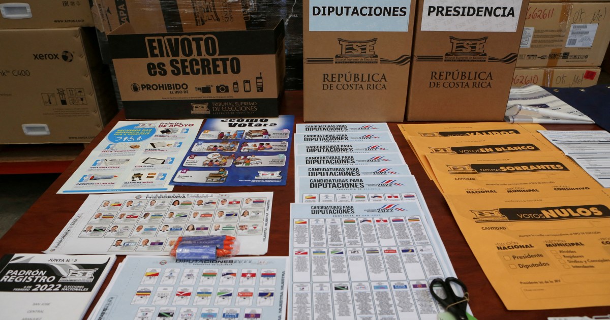 Costa Rica votes in presidential election with no clear favourite