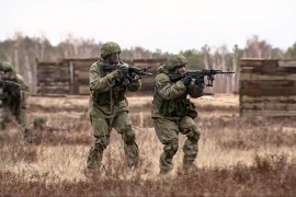 Soldiers practice at the Obuz-Lesnovsky training ground during the Union Courage