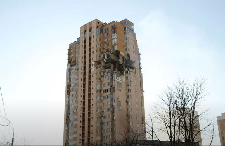 Kyiv apartment building hit by strike