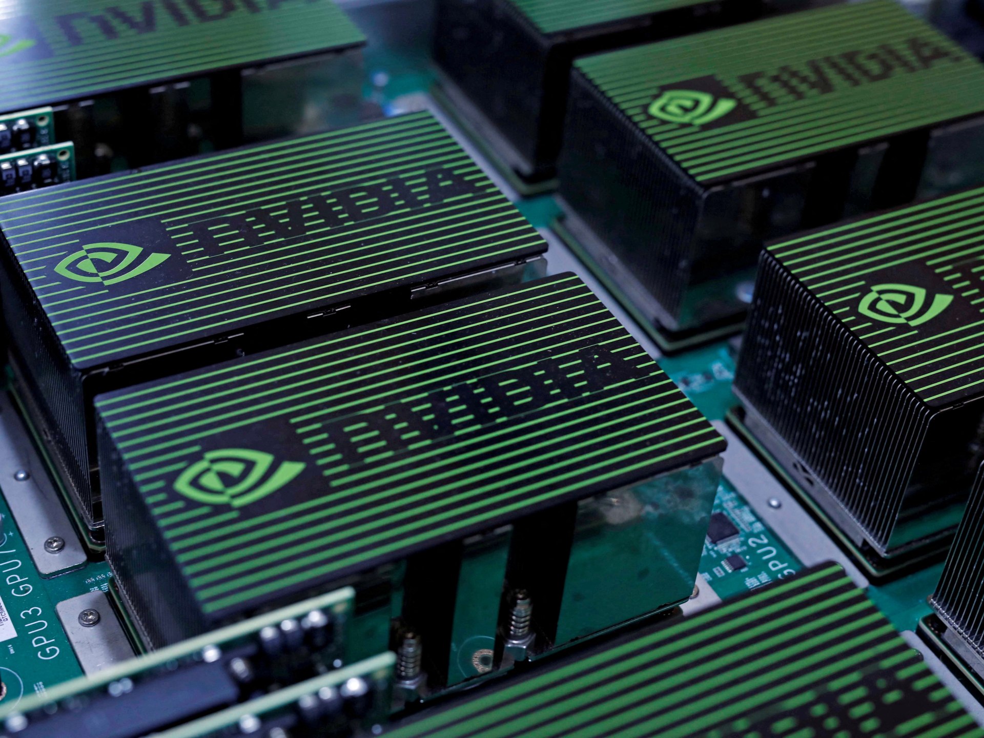Nvidia hampir menjadi perusahaan chip triliun dolar pertama yang menggunakan AI |  Berita Bisnis dan Ekonomi