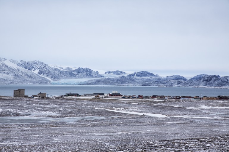 An overview of the residential and research settlement areas for scientists at the Kings Bay in Ny-Alesund, Svalbard, Norway, October 15, 2015. A Norwegian chain of islands just 1,200 km (750 miles) from the North Pole is trying to promote new technologies, tourism and scientific research in a shift from high-polluting coal mining that has been a backbone of the remote economy for decades. Norway suspended most coal mining on the Svalbard archipelago last year because of the high costs, and is looking for alternative jobs for about 2,200 inhabitants on islands where polar bears roam. Part of the answer may be to boost science: in Ny-Alesund, the world's most northerly permanent non-military settlement, scientists from 11 nations including Norway, Germany, France, Britain, India and South Korea study issues such as climate change. The presence of Norway, a NATO member, also gives the alliance a strategic foothold in the far north, of increasing importance after neighbouring Russia annexed Ukraine's Crimea region in 2014