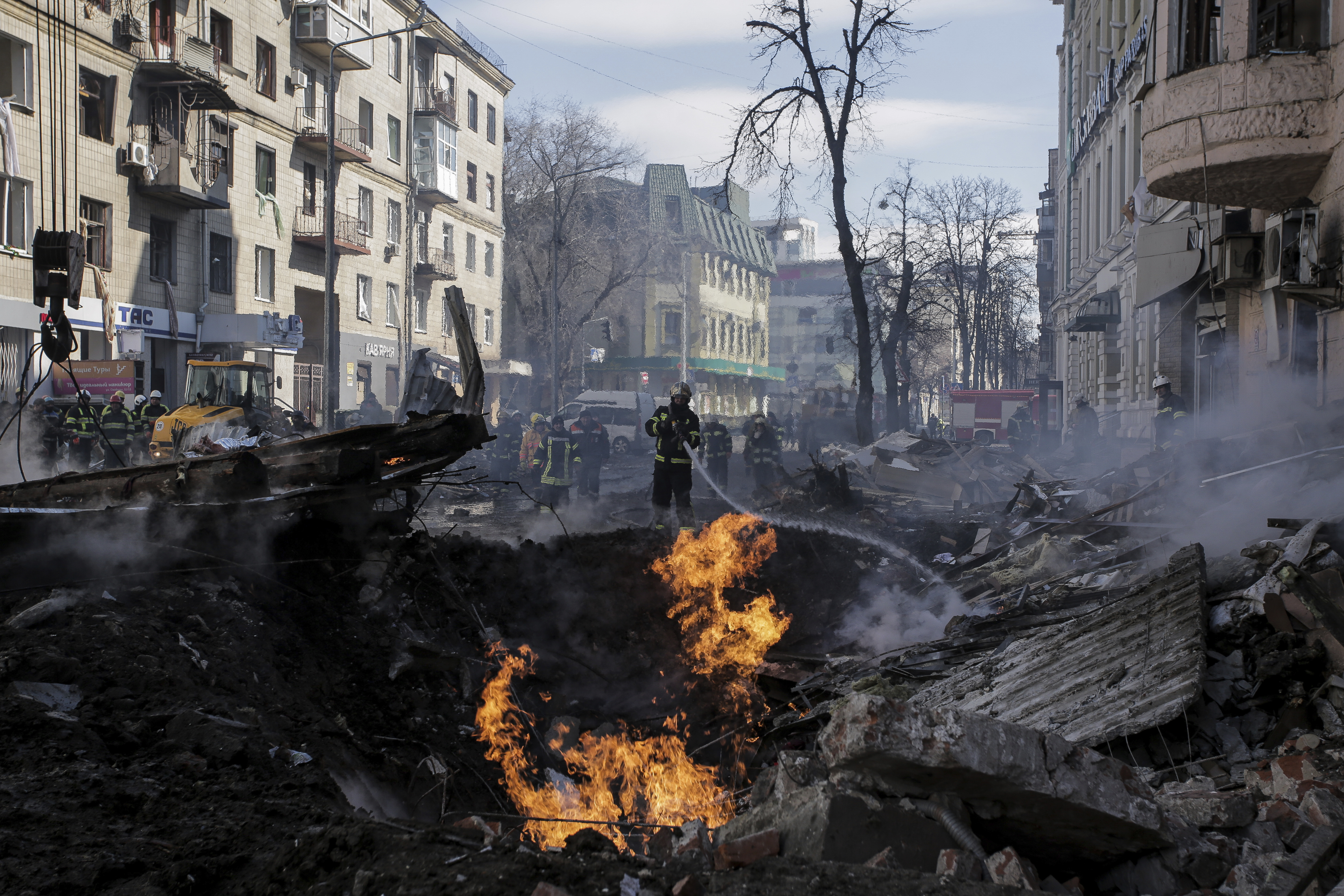Сбу в киеве разбомбили. Украина после бомбежки 2022. Харьков после бомбежки 2022.