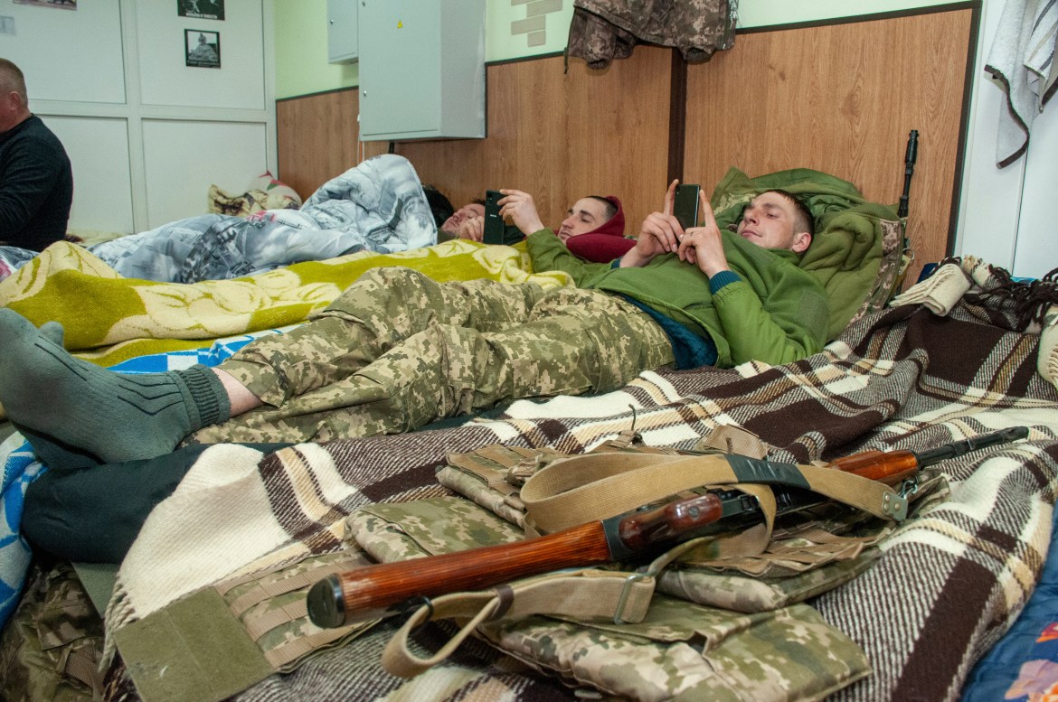 Ukrainian servicemen remainder  successful  Kharkiv, Ukraine