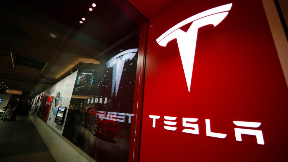 tesla-cuts-prices-in-china-to-boost-demand