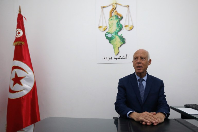 Gelombang penggerebekan, penangkapan menargetkan pengkritik pemerintah di Tunisia |  Berita