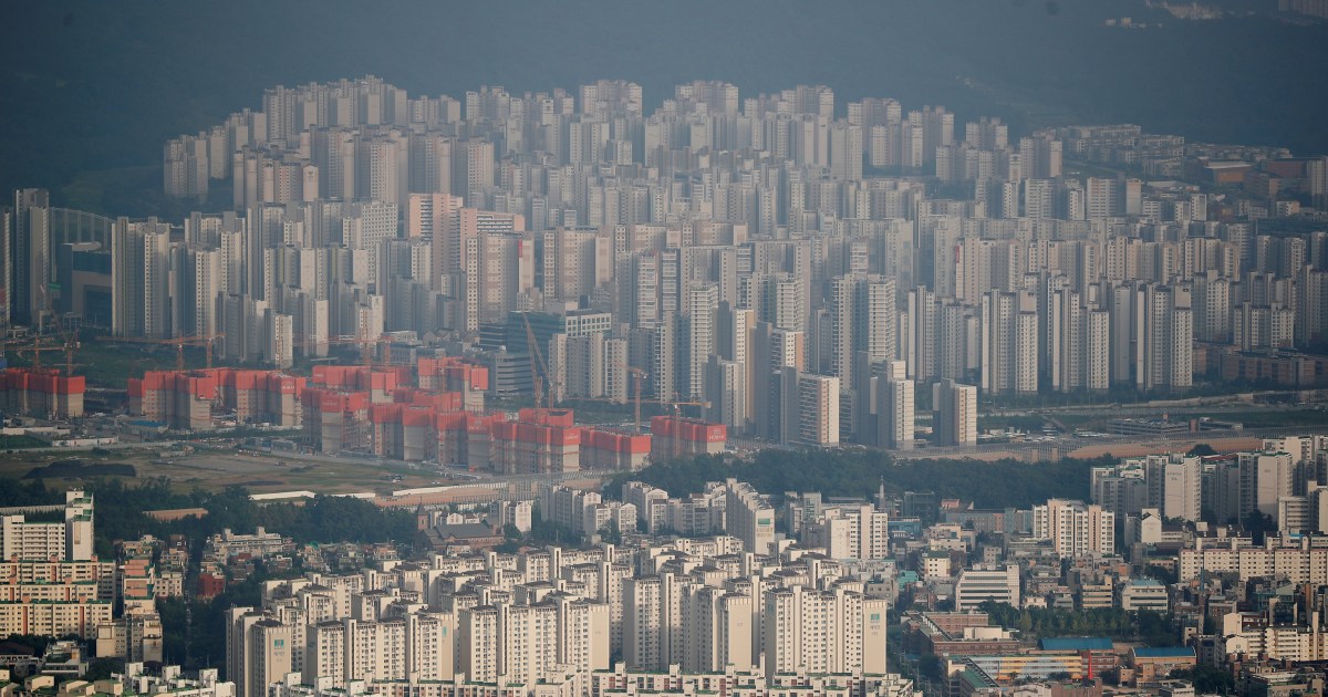 한국인들은 가격이 치솟으면서 부동산 사다리를 오르기 위해 고군분투한다 |  비즈니스 및 경제