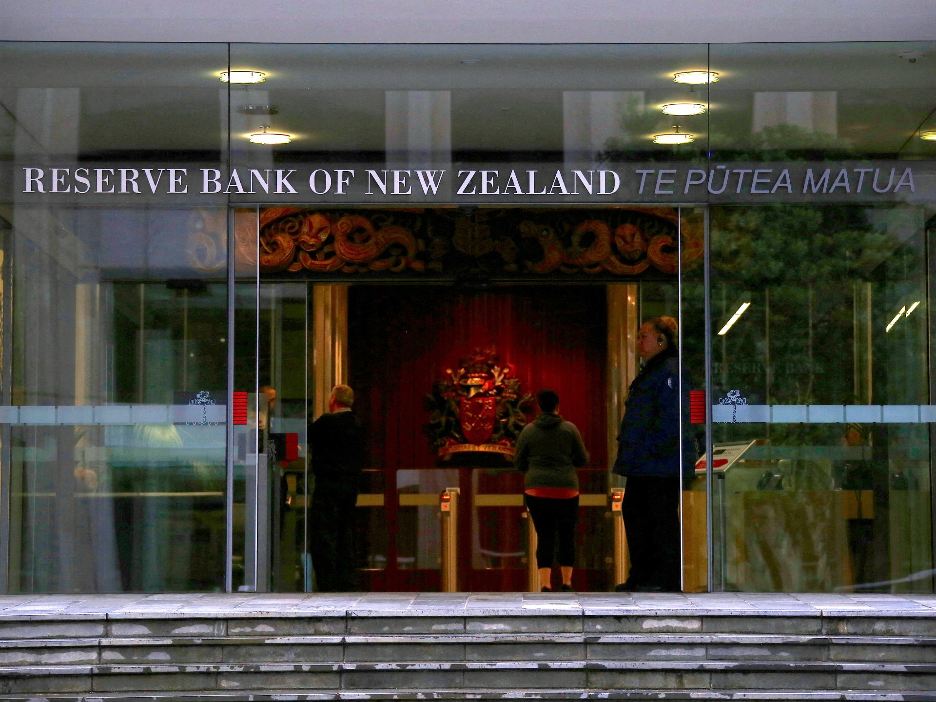 New Zealand delivers record rate hike, flags 2023 recession