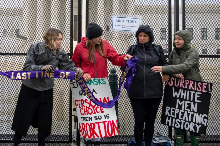 Kürtaj hakları için protestocular ABD Yüksek Mahkemesi'nde protesto ediyor