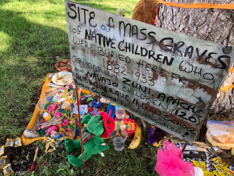  A makeshift memorial for the dozens of Indigenous children who died more than a century ago 