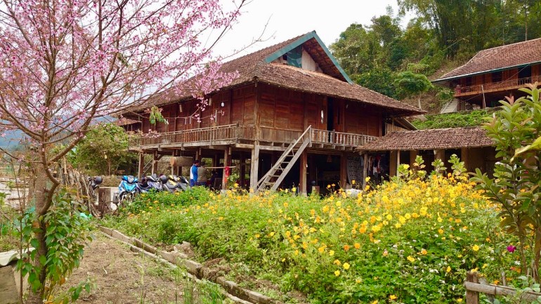 Phuan Doc Homestay, Che Can köyünde 40 yataklı bir konaklama tesisi