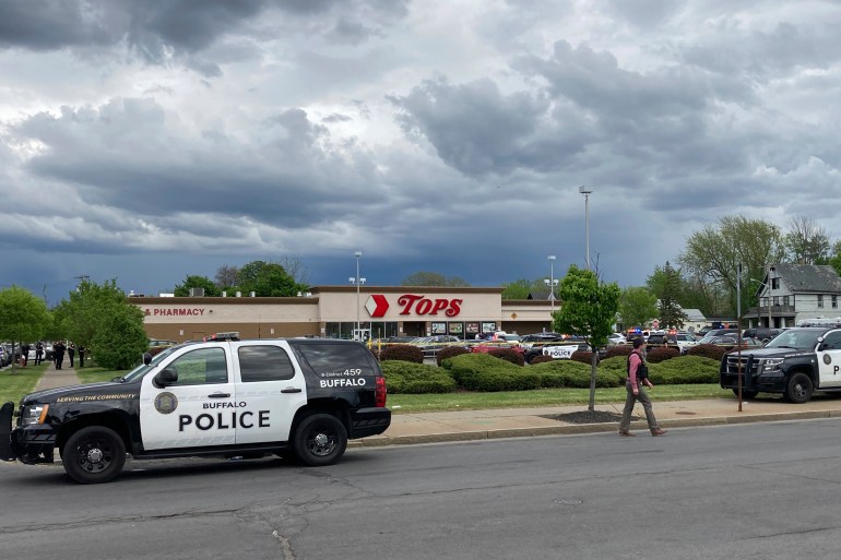 Buffalo Police respond to a shooting at Tops Friendly Market in Buffalo, N.Y., Saturday, May 14, 2022 [Carolyn Thompson/AP]