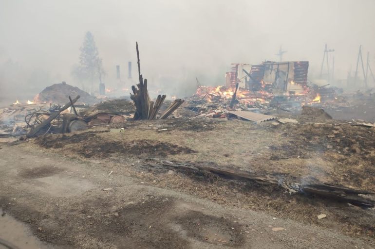Fire in the town of Zaozyorny, Krasnoyarsk region on May 7, 2022 [Handout Russian