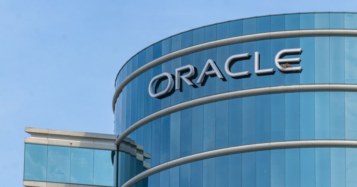 Oracle women stumble in pay bias suit while Google cuts a deal | Business and Economy News