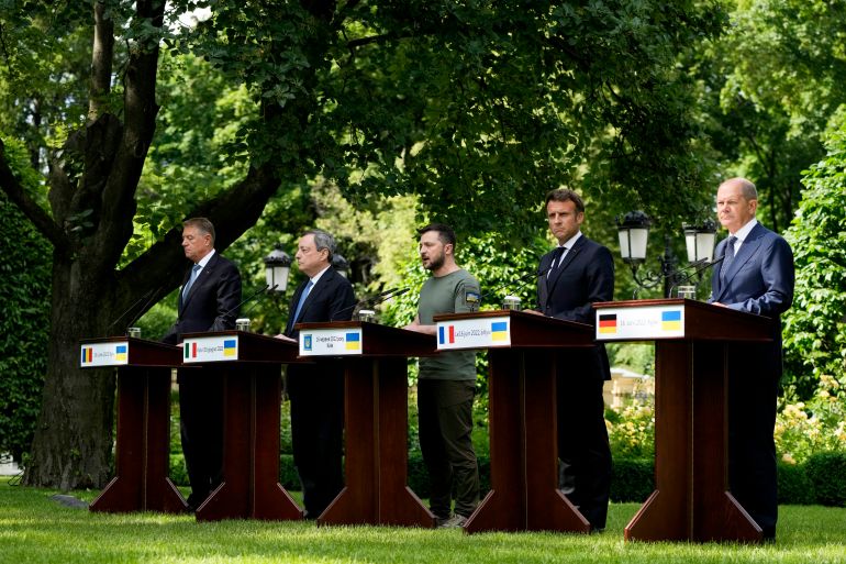 From left, Romanian President Klaus Iohannis, Prime Minister of Italy Mario Draghi, Ukraine President Volodymyr Zelenskyy, France's President Emmanuel Macron and German Chancellor Olaf Scholz attend a conference at the Mariyinsky palace in Kyiv, Ukraine, Thursday, June 16, 2022.