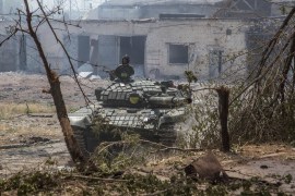 A Ukrainian tank is in position during heavy fighting in Severodonetsk, Luhansk region, Ukraine [Oleksandr Ratushniak/AP Photo]