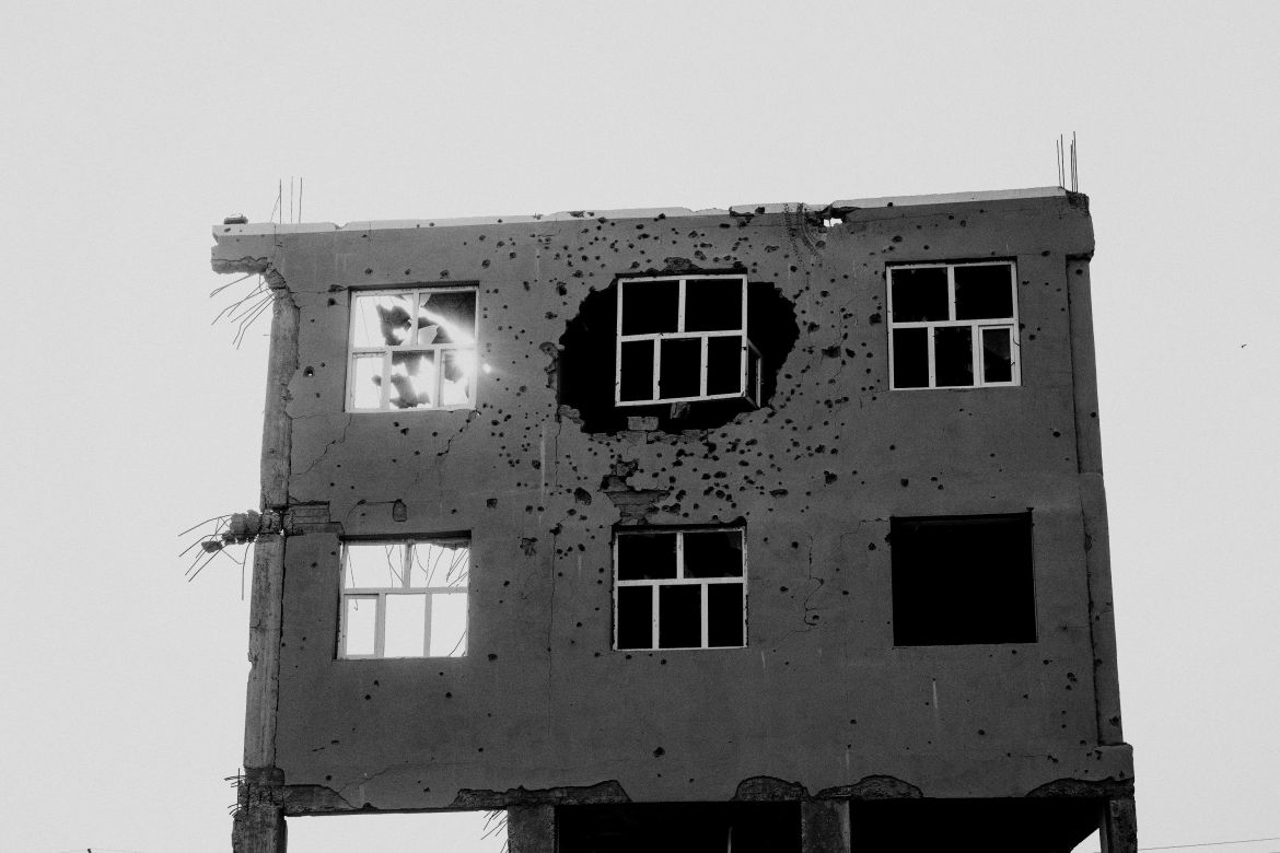 Iraq, Baiji. A building destroyed during the fighting between Iraqi army and Islamic State militants.