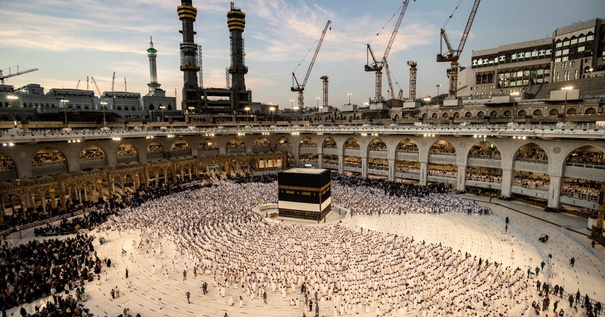The new Mecca pilgrimage booking system leaves tour operators in the cold | Business and Economic News
