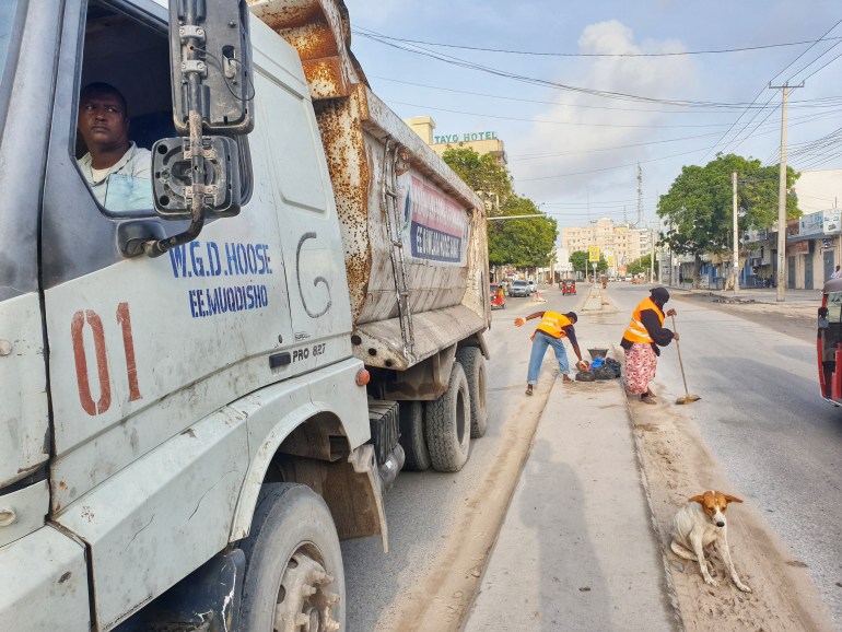 Mogadishu street cleaners