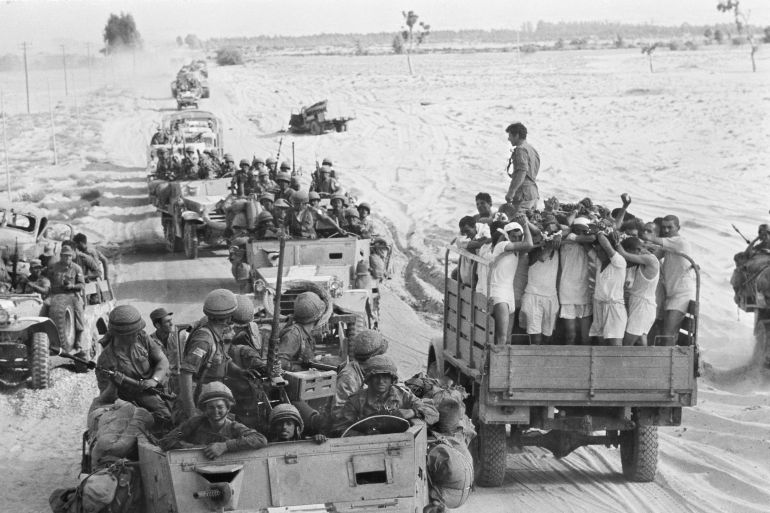 A truck full of captured Egyptian soldiers