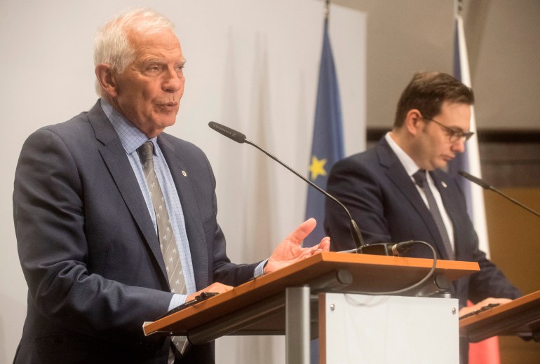 Czech Foreign Minister Jan Lebavsky (right) and EU High Representative for Foreign Affairs and Security Policy Josep Borrell (left) hold a press conference after an informal meeting of EU foreign ministers (Djimenec)
