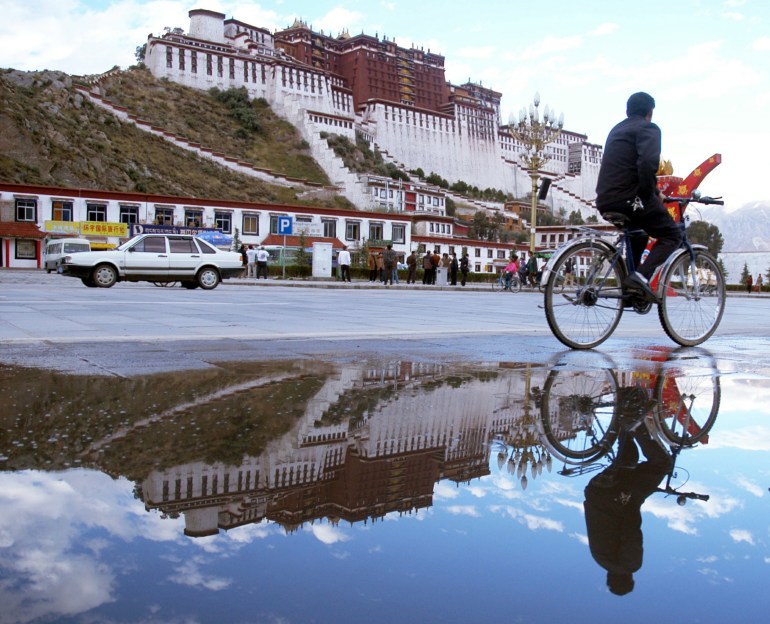 Lhasa, Tibet'teki Potala Sarayı.