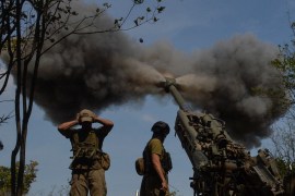 Ukrainian servicemen fire a M777 howitzer at a position on a front line, as Russia&#39;s attack on Ukraine continues, in the Kharkiv region of Ukraine [File: Sofiia Gatilova/Reuters]