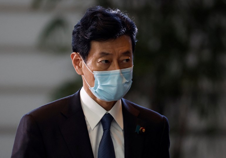 یاسوتوشی نیشیمورا، وزیر اقتصاد، تجارت و صنعت ژاپن [File: Issei Kato/Reuters]