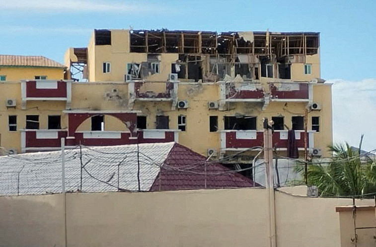 O vedere generală arată o secțiune a Hotelului Hayat din Mogadiscio.