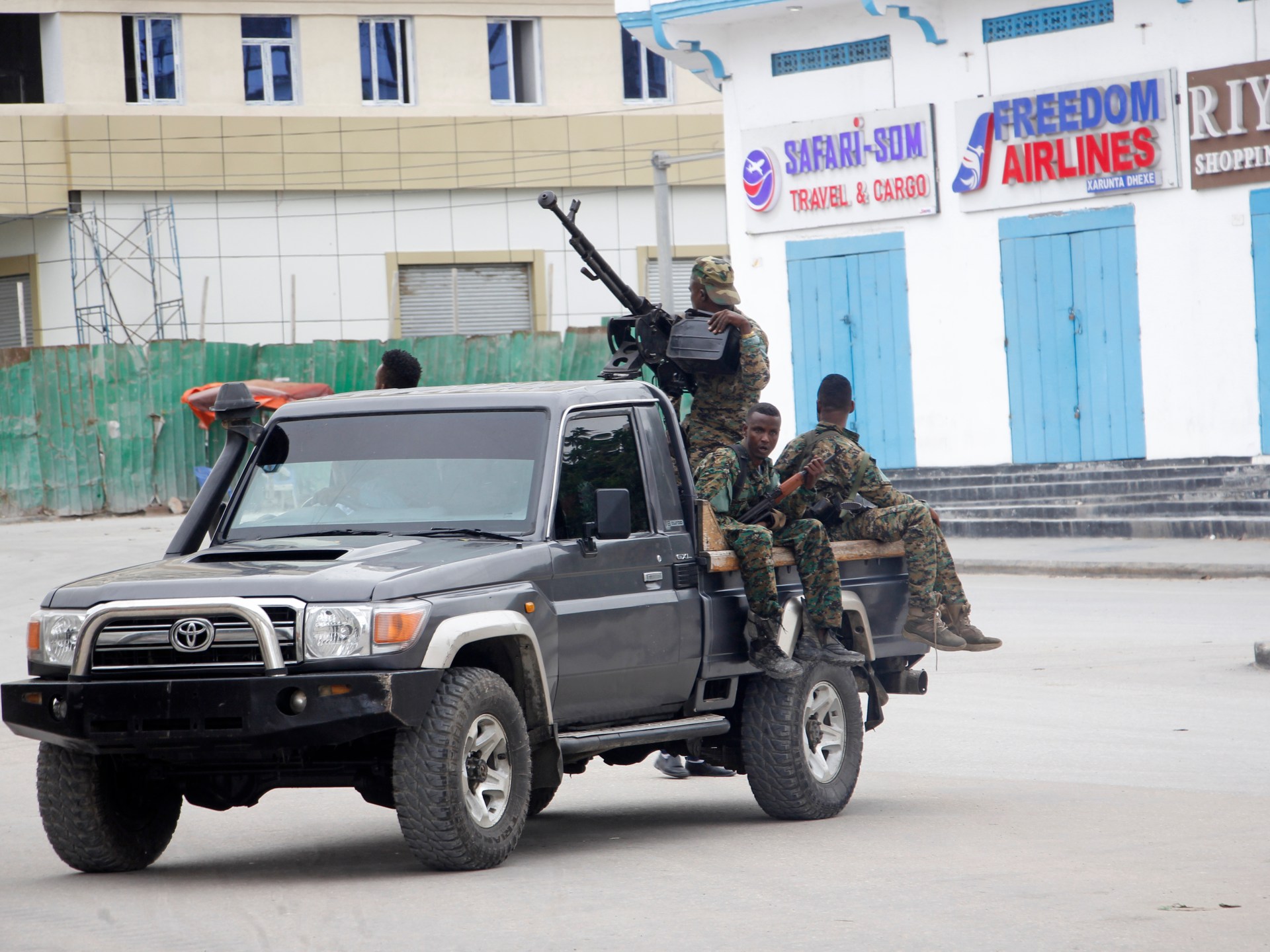 Somali group al-Shabab targets Mogadishu hotel in daring attack